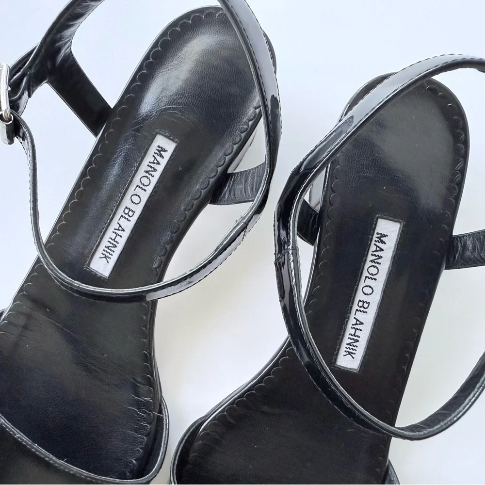 Manolo Blahnik Affian Sandal in Black Patent Leather 39 / 8 - Picture 10 of 16